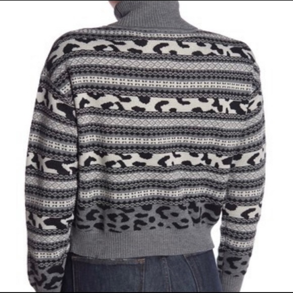 JOHN & JENN | GREY & BLACK TURTLENECK - M - Picture 3 of 15